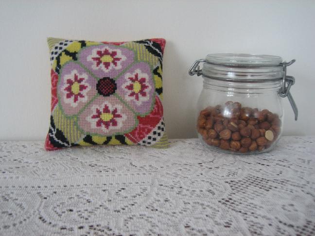 Mini cushion